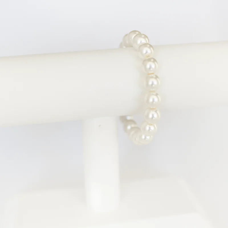 Sweeping arc bracelet-Cream Pearl 10mm Bracelet