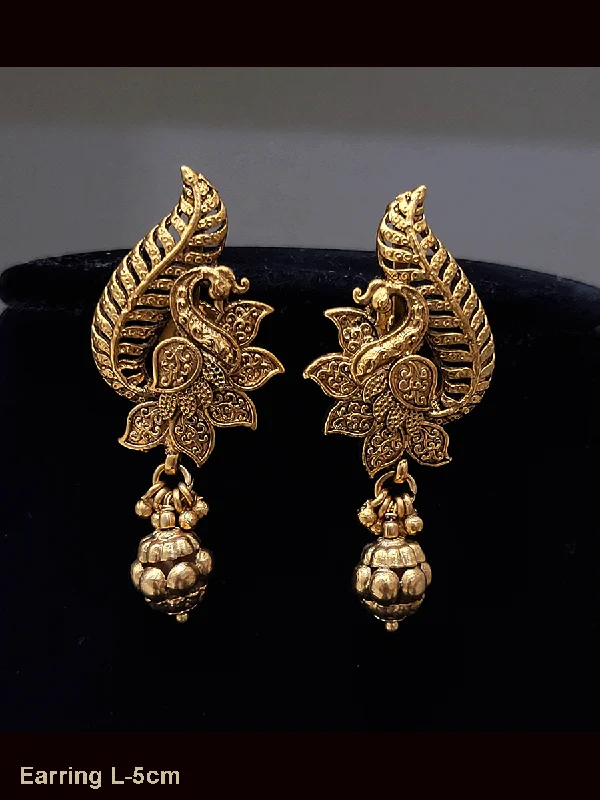 Smooth edge earrings-Peacock design earrings with gold bead drops(L-5cm)